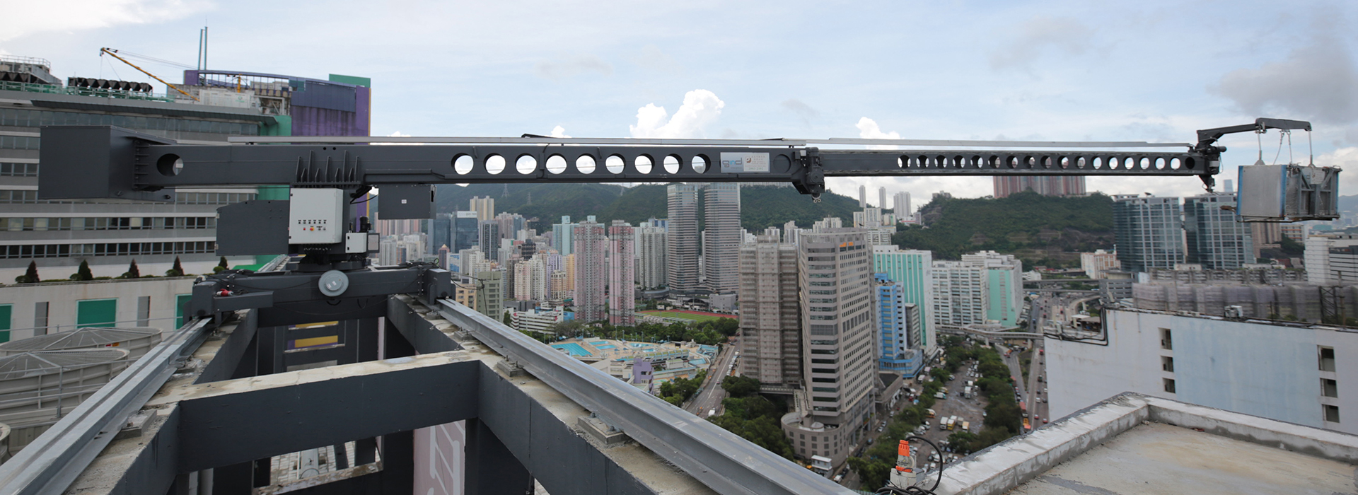End-to-end gondola design and manufacturing